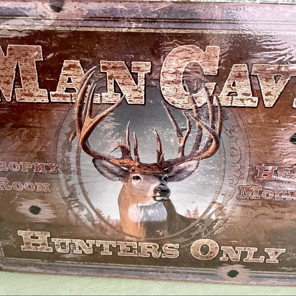 NEW Man Cave Hunters Only Deer Metal Sign